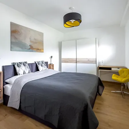 Apartman Mezi Vinicemi Znojmo Esterno foto